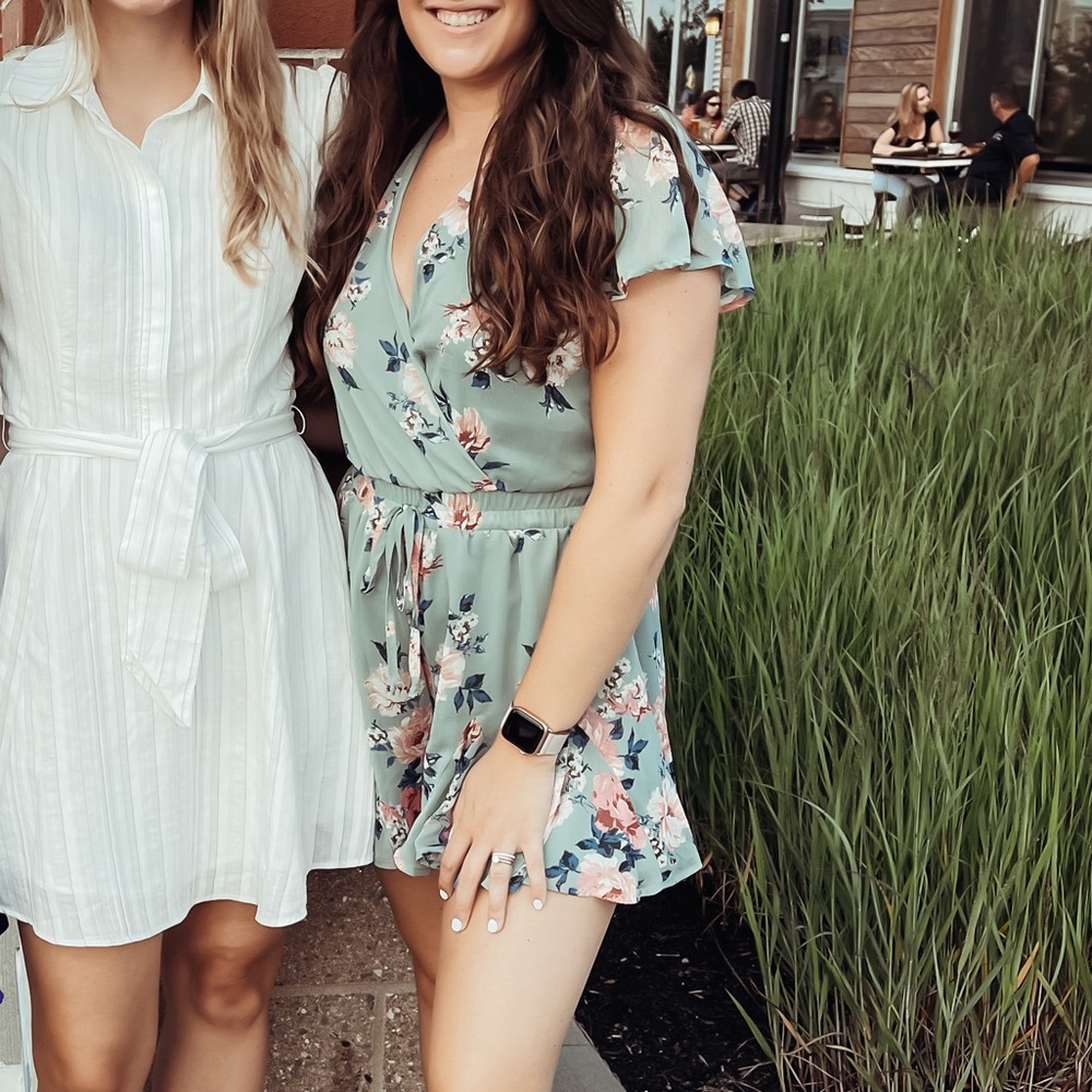 Sage Floral Romper - Picture 7 of 7